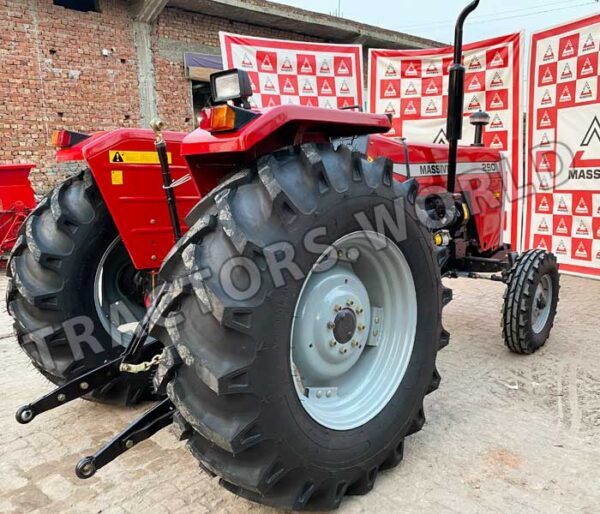 Massive 290 Tractor